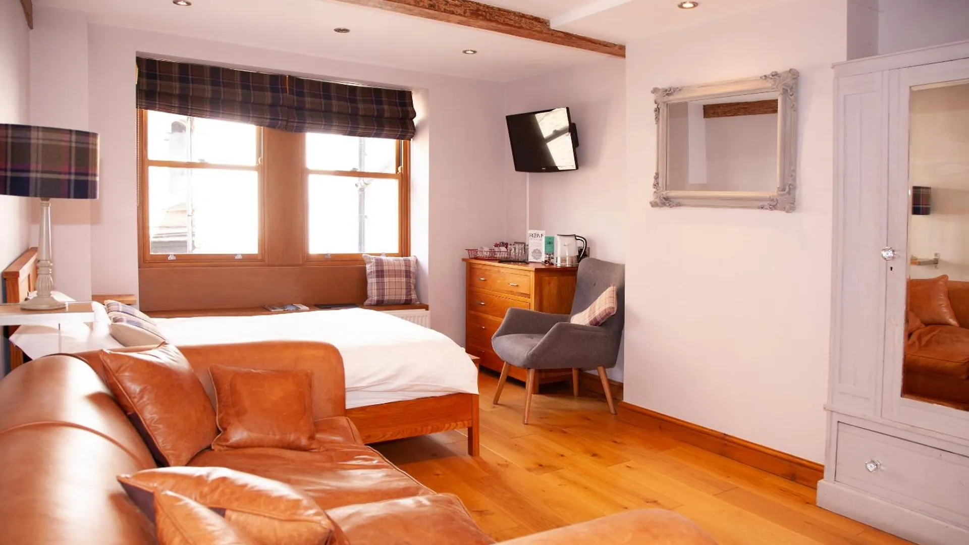 Rooms At The Nook Holmfirth Inn
